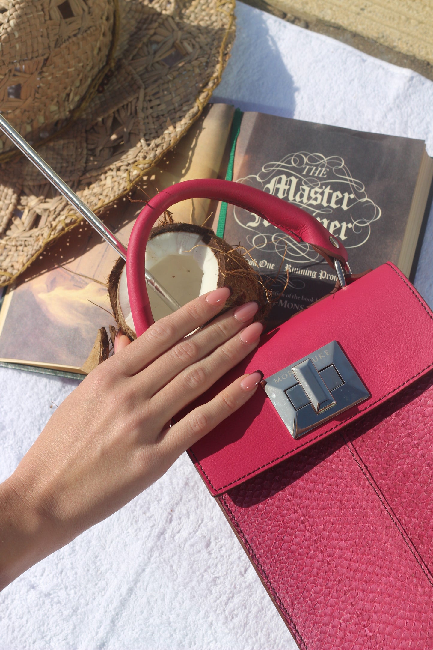Seashell Pink Meredith | Salmon Leather